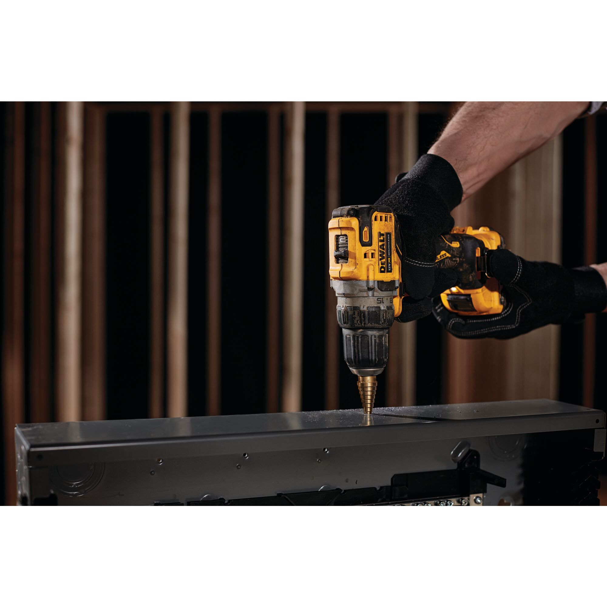 Dewalt 12v mini drill driver hot sale