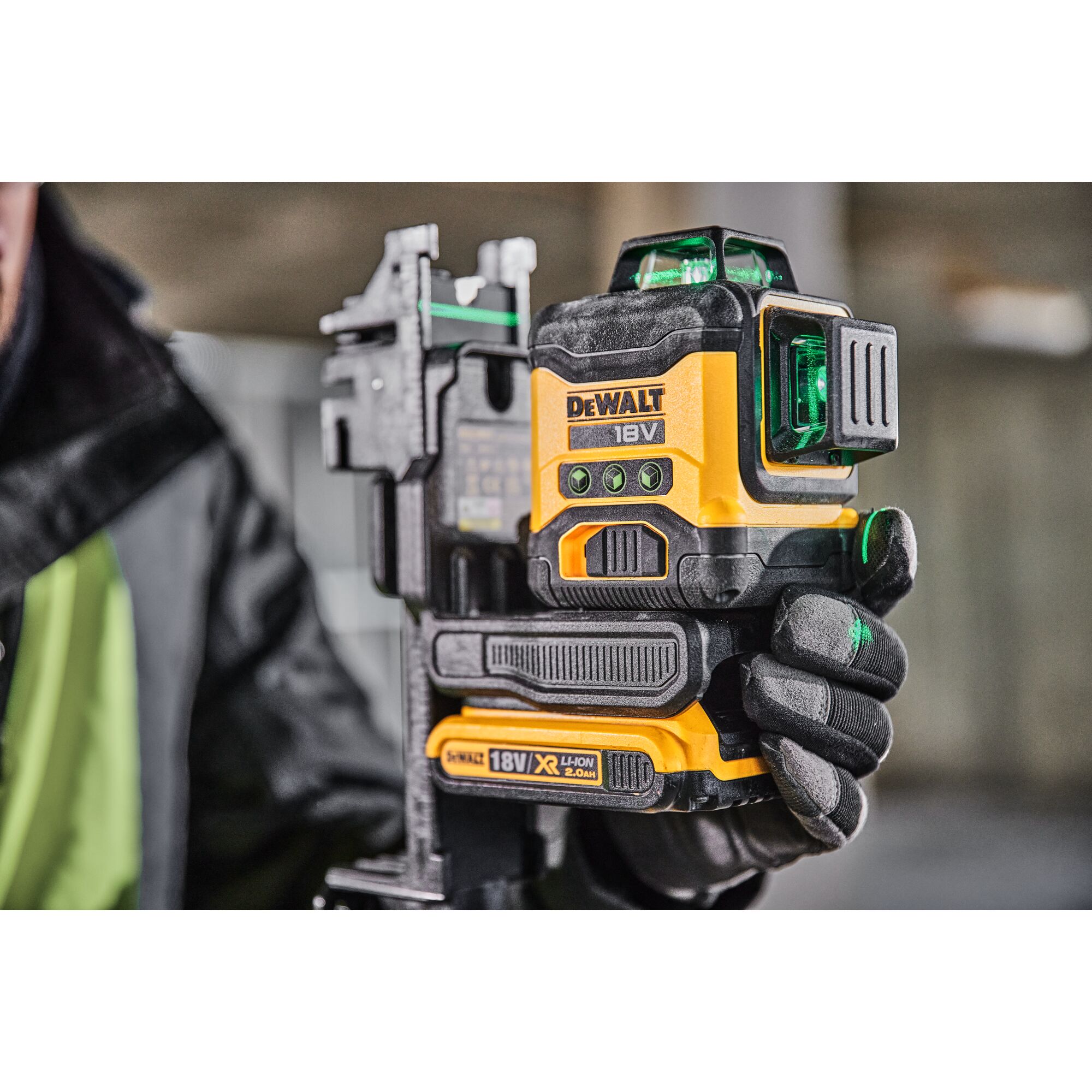 Dewalt 18v best sale laser level