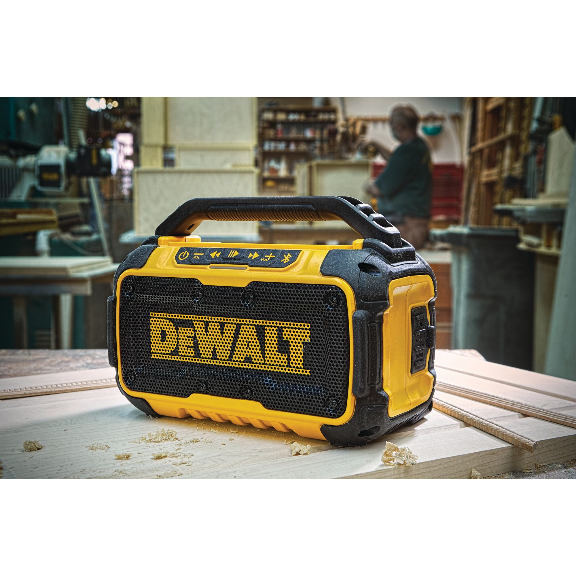 dewalt jobsite speaker