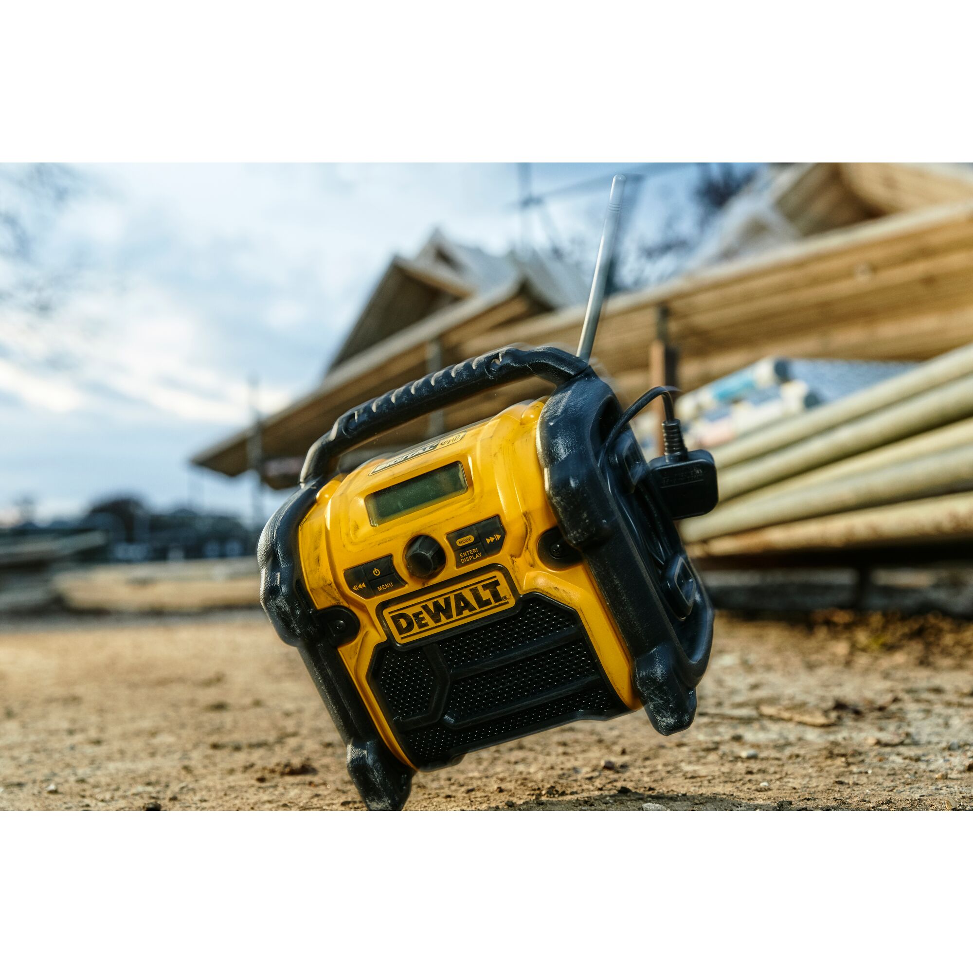 Dewalt 2025 dcr020 review