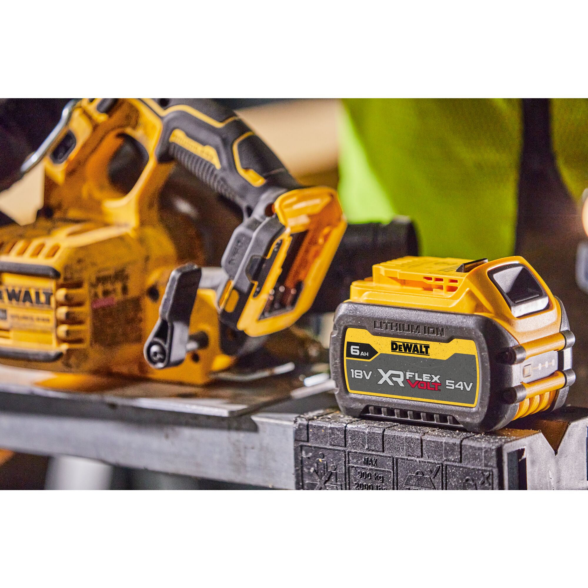 Dewalt flexvolt advantage online circular saw