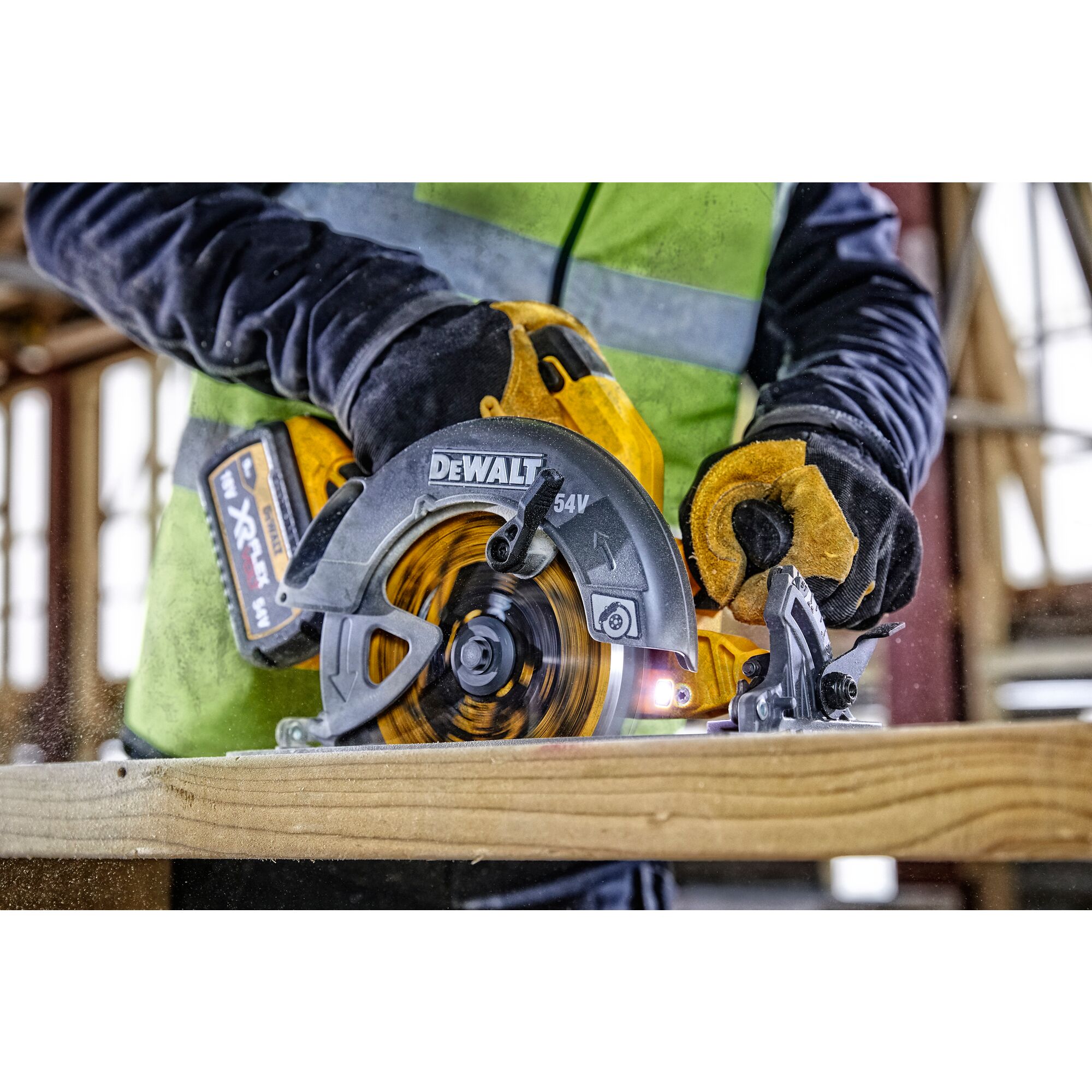 Dewalt 54v best sale flexvolt circular saw