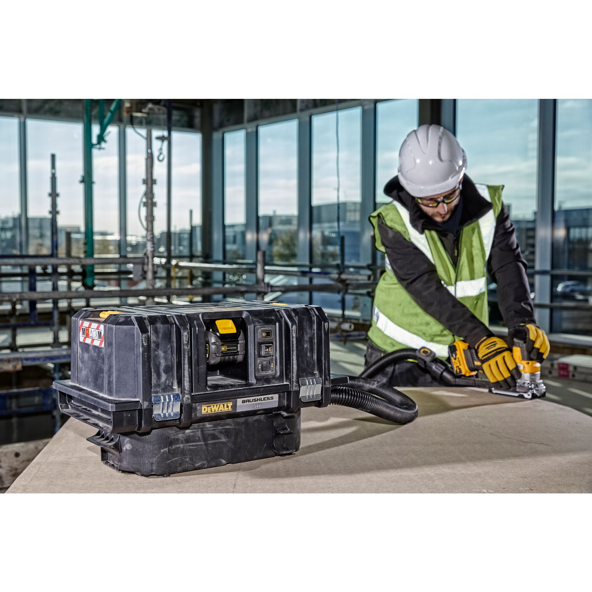 Dewalt m class extractor new arrivals