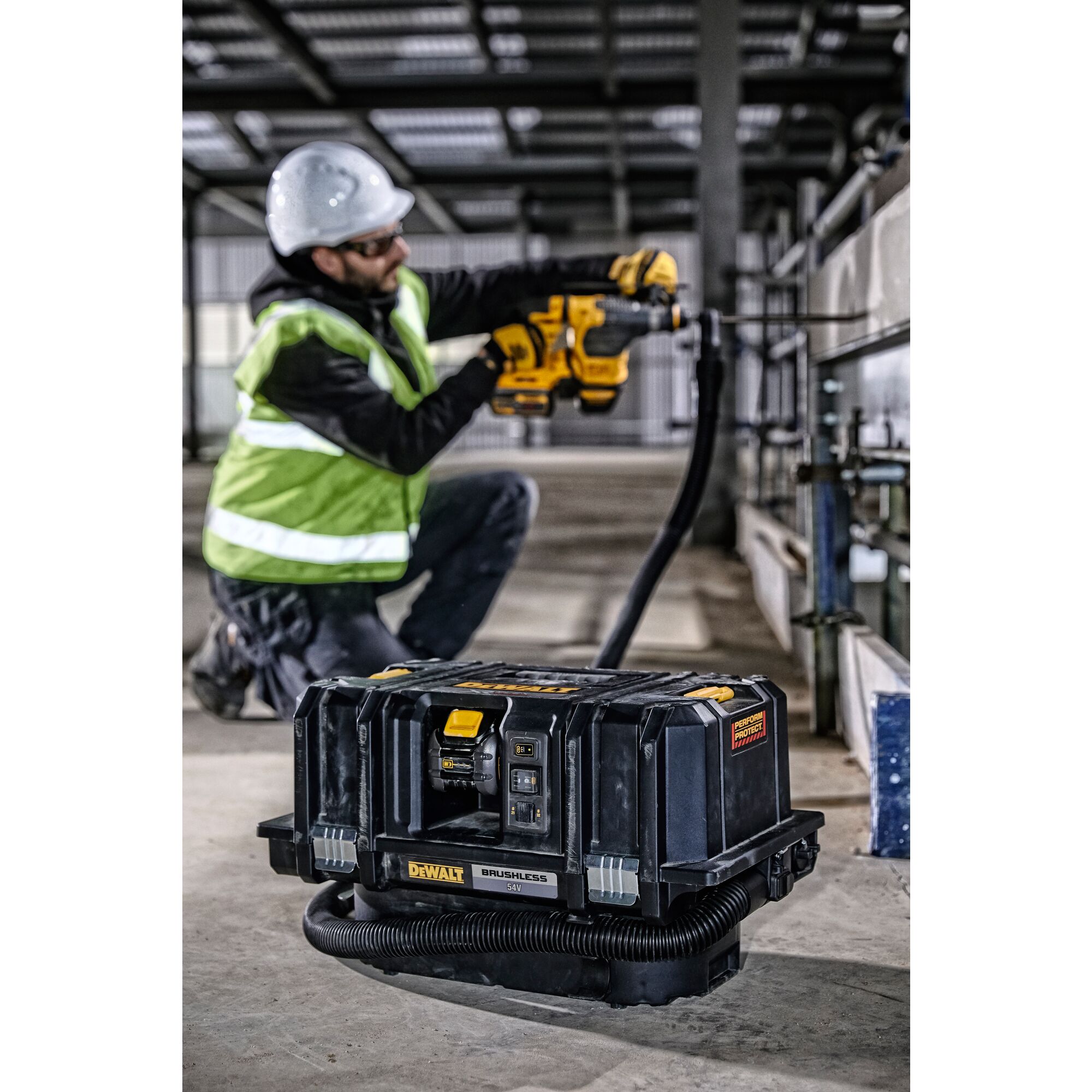 Dewalt dcv586 online