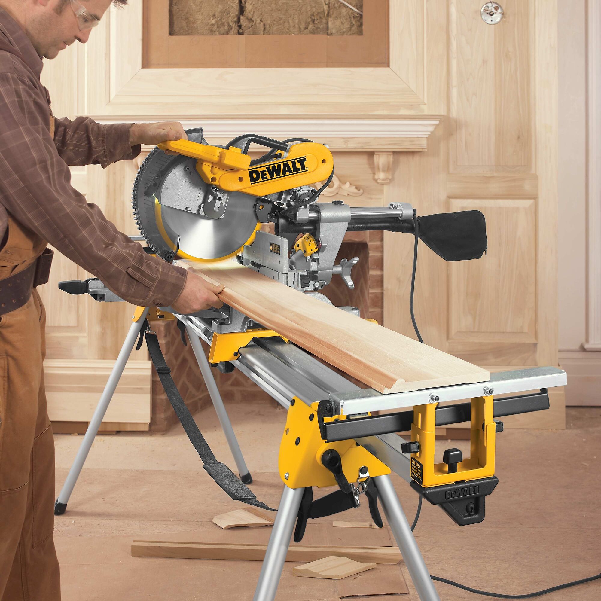 Dewalt 780 miter deals saw