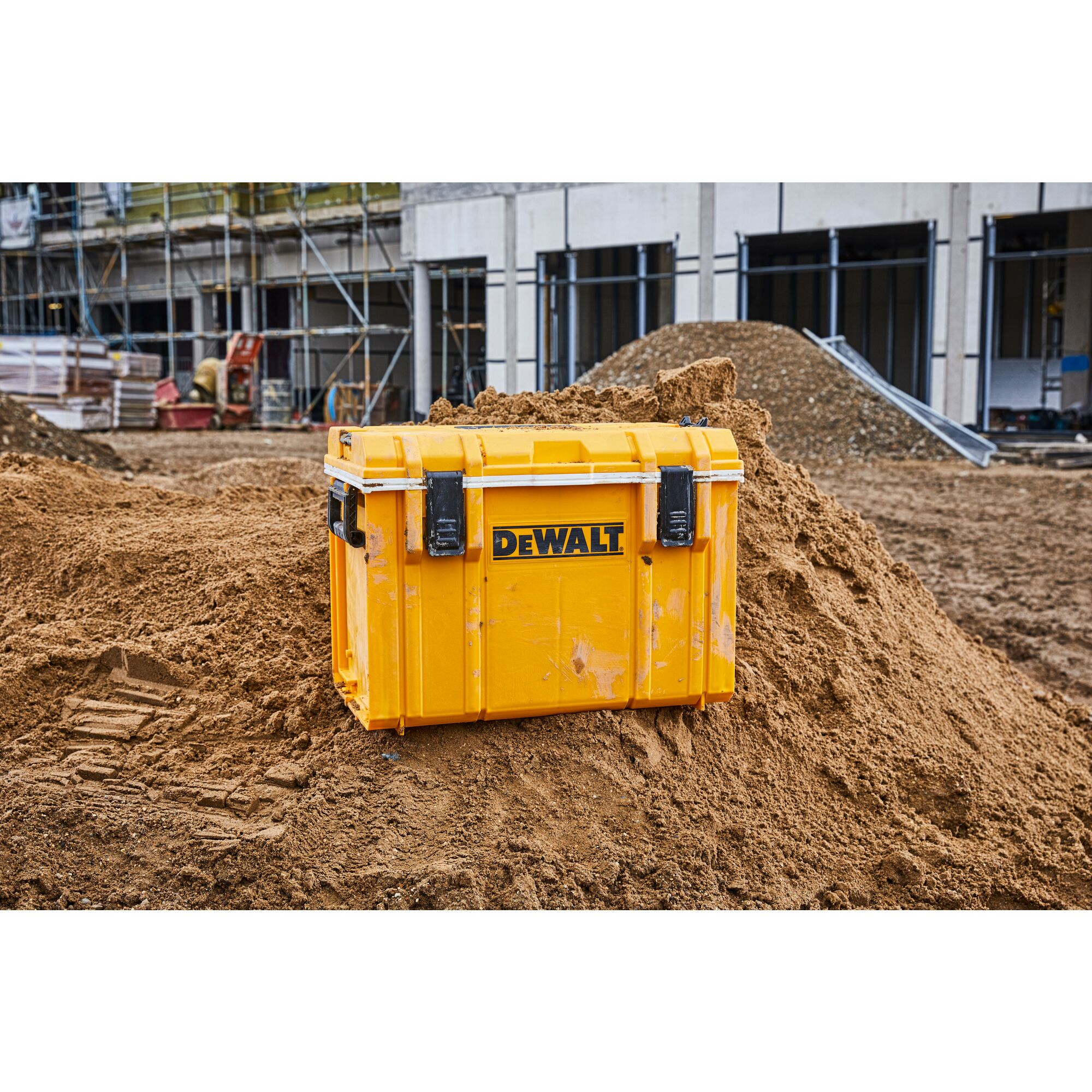 TOUGHSYSTEM® DS404 COOLER | DEWALT